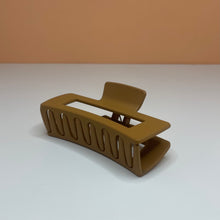 Load image into Gallery viewer, Strong Claw Clips for Thick & Curly Hair