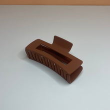 Load image into Gallery viewer, Strong Claw Clips for Thick &amp; Curly Hair
