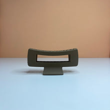 Load image into Gallery viewer, Strong Claw Clips for Thick &amp; Curly Hair
