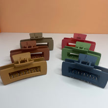 Load image into Gallery viewer, Strong Claw Clips for Thick &amp; Curly Hair
