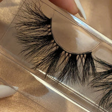 Load image into Gallery viewer, Hookioi Lash
